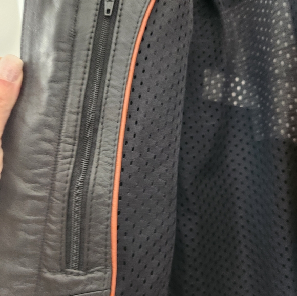 Womens leather Harley Davidson jacket with insert - Picture 10 of 16